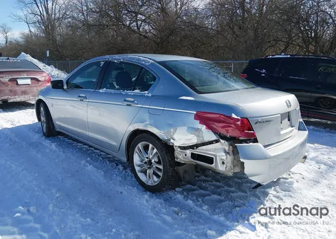 2009 Honda Accord 2.4 Ex z USA, uszkodzony, nr VIN 1HGCP26779A052694
